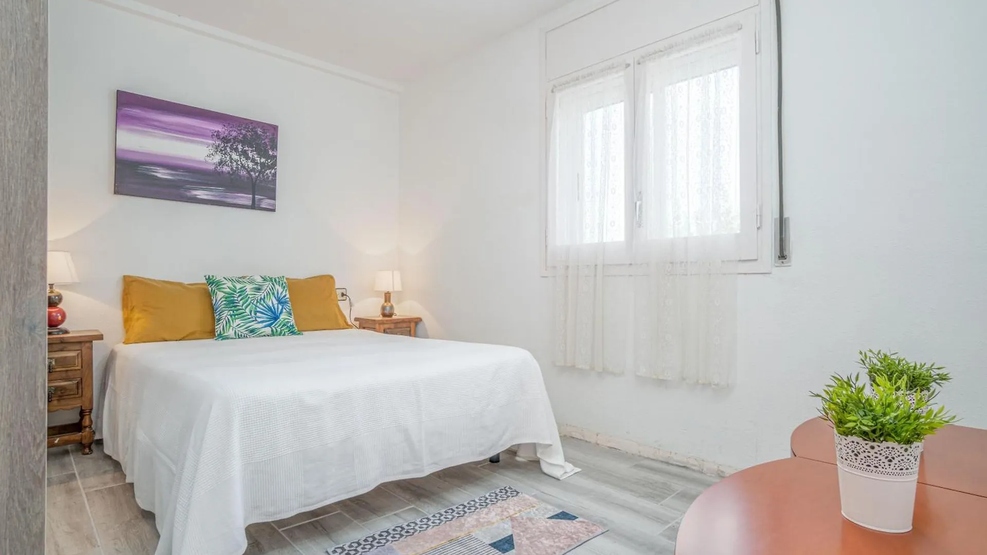 Apartment Goldhome - Apartamento Muy Bien Situado En La Avenida Principal Y Muy Cerca De La Playa Empuriabrava
