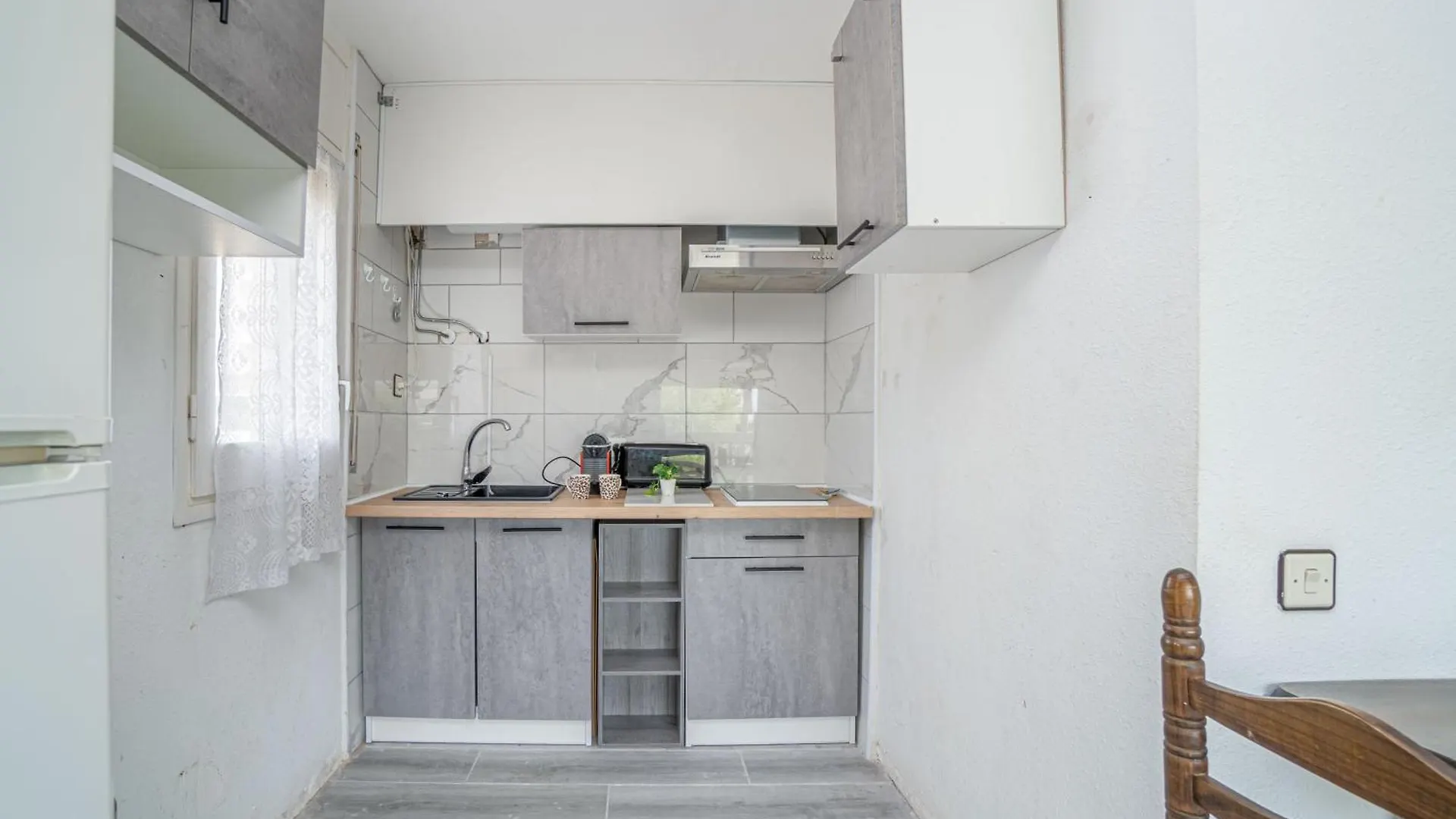 Goldhome - Apartamento Muy Bien Situado En La Avenida Principal Y Muy Cerca De La Playa Empuriabrava 0*,  Spain